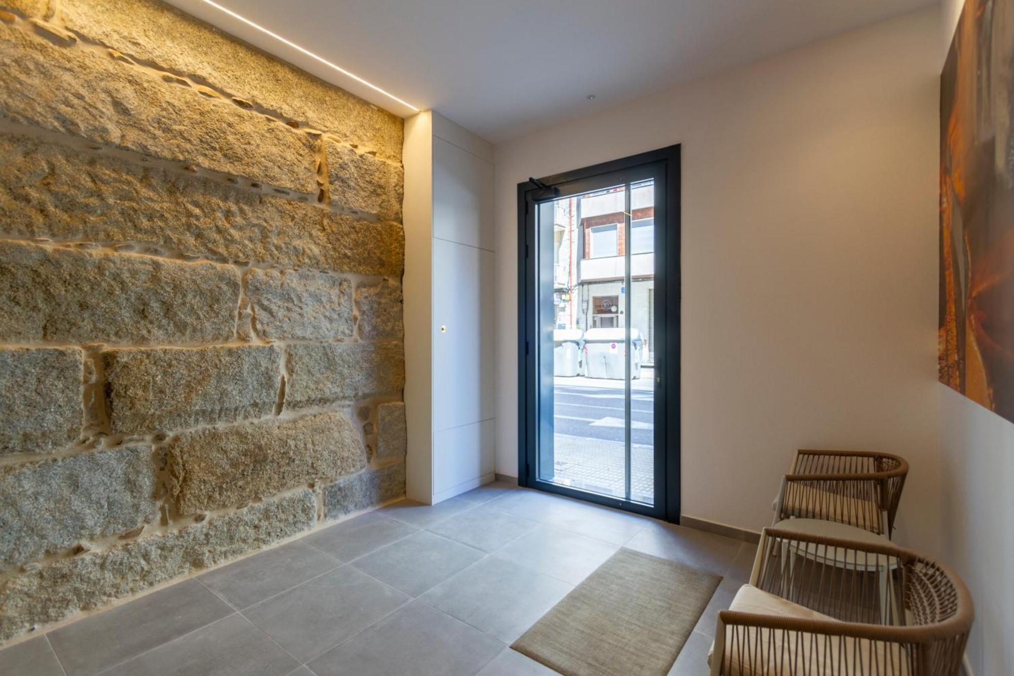 Urbanfive Apartamentos Ourense Centro ภายนอก รูปภาพ