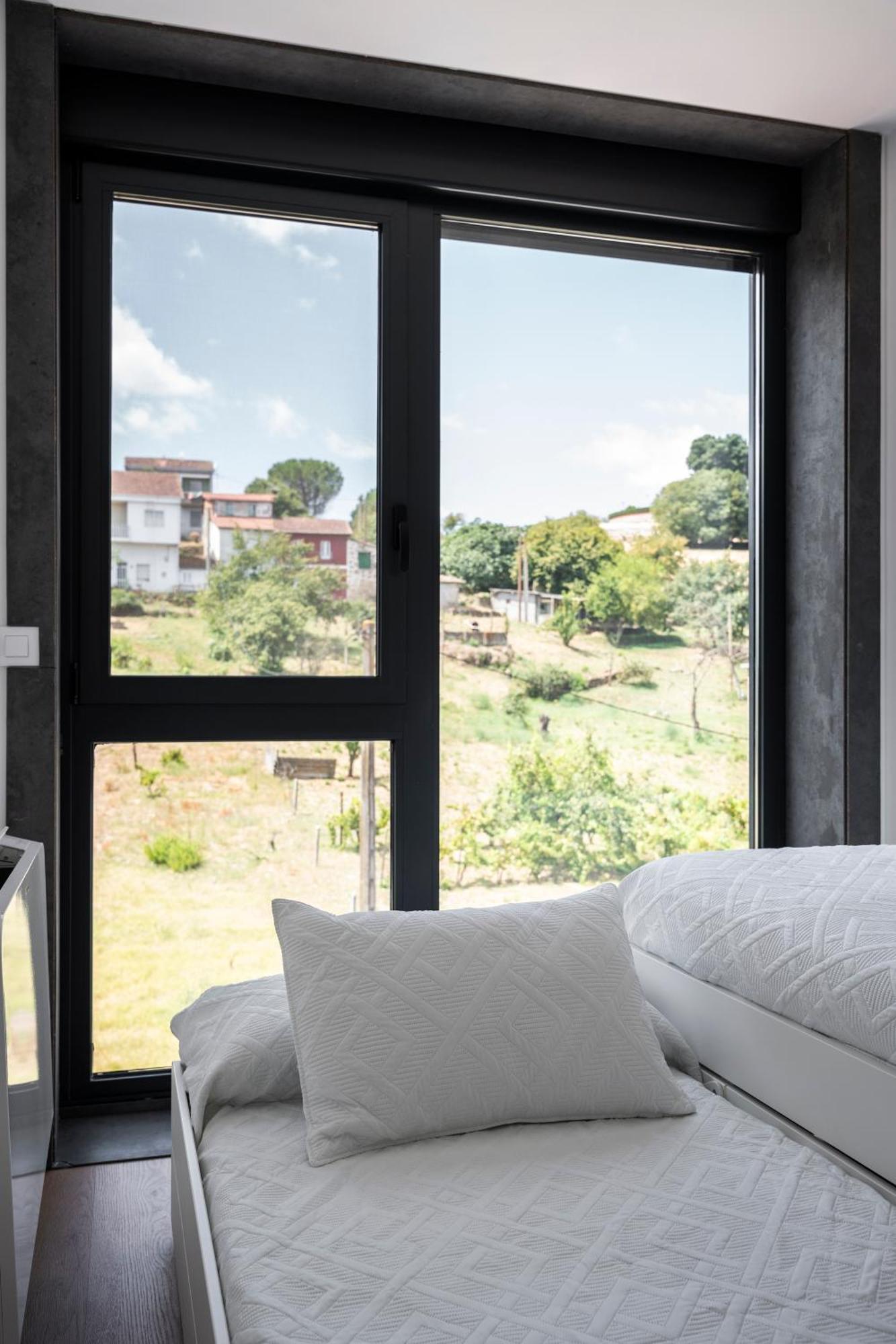Urbanfive Apartamentos Ourense Centro ภายนอก รูปภาพ
