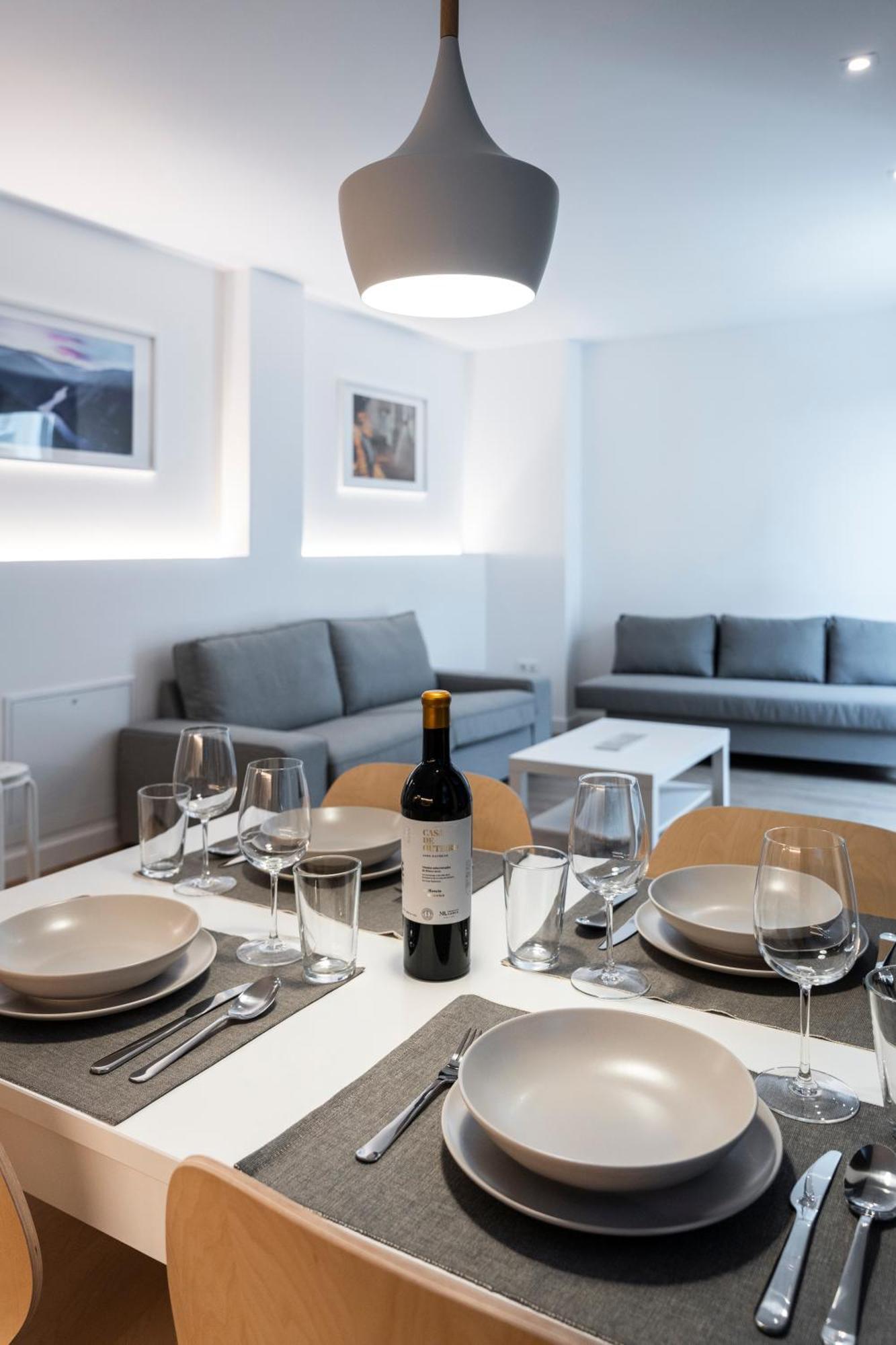 Urbanfive Apartamentos Ourense Centro ภายนอก รูปภาพ