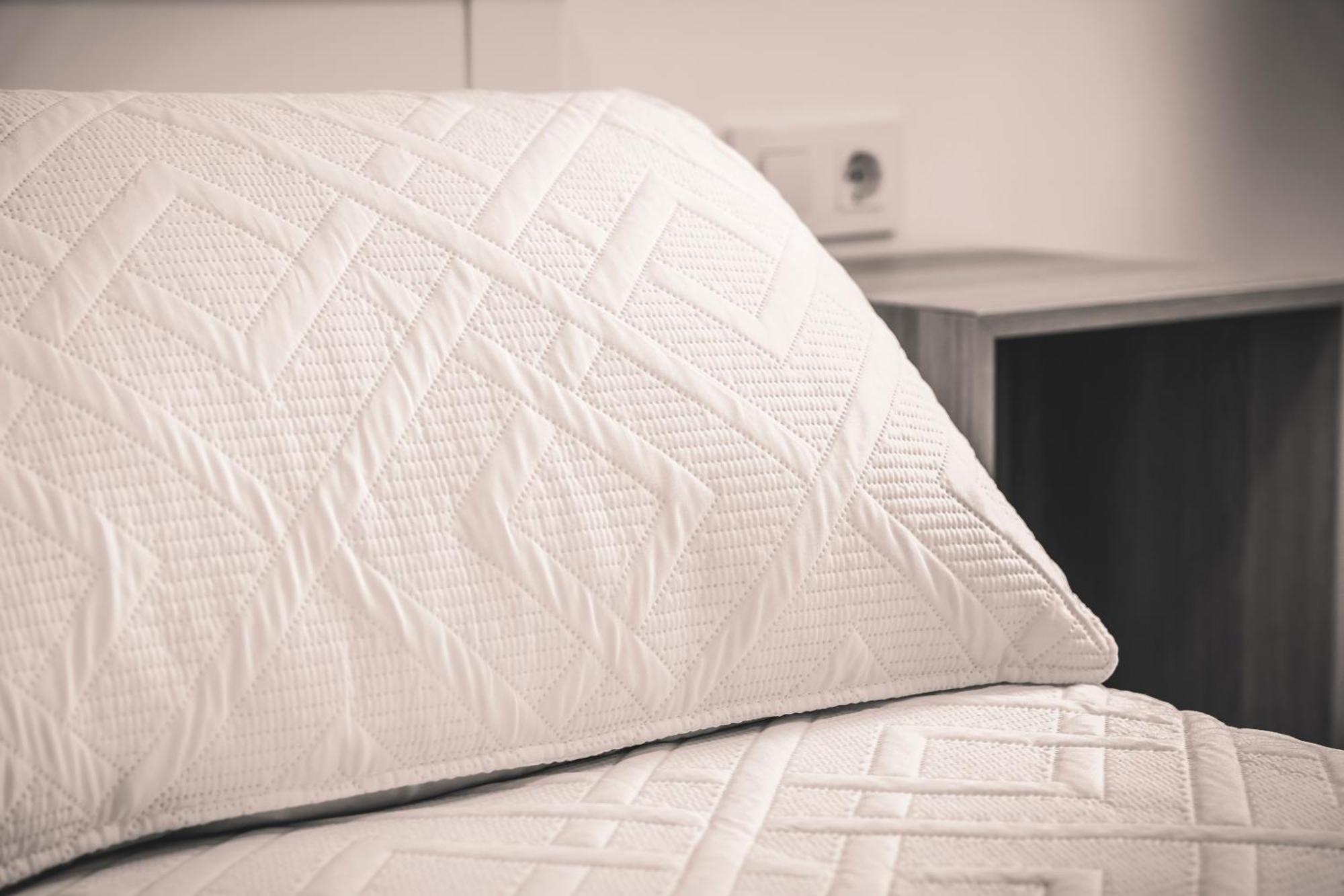 Urbanfive Apartamentos Ourense Centro ภายนอก รูปภาพ