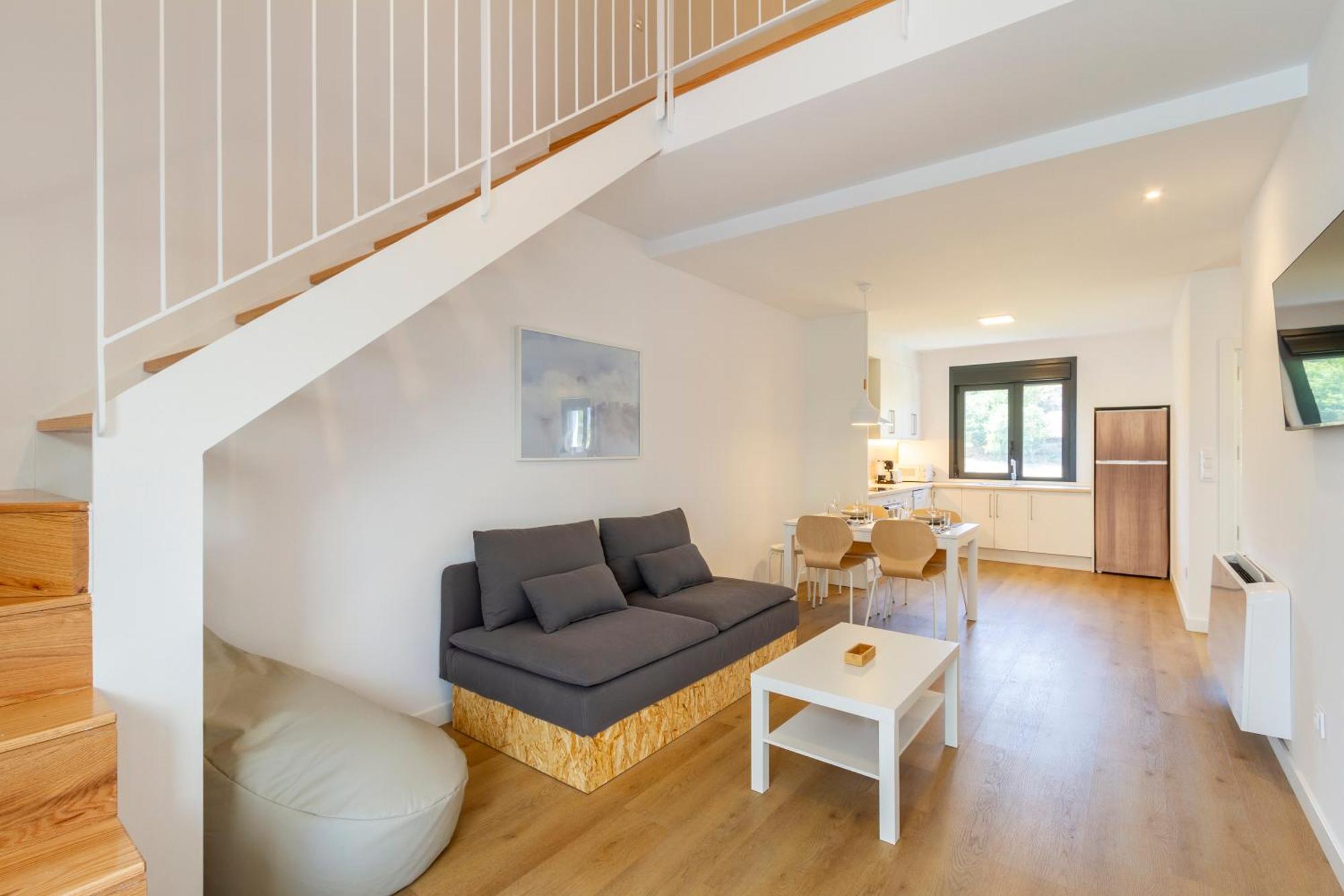 Urbanfive Apartamentos Ourense Centro ภายนอก รูปภาพ