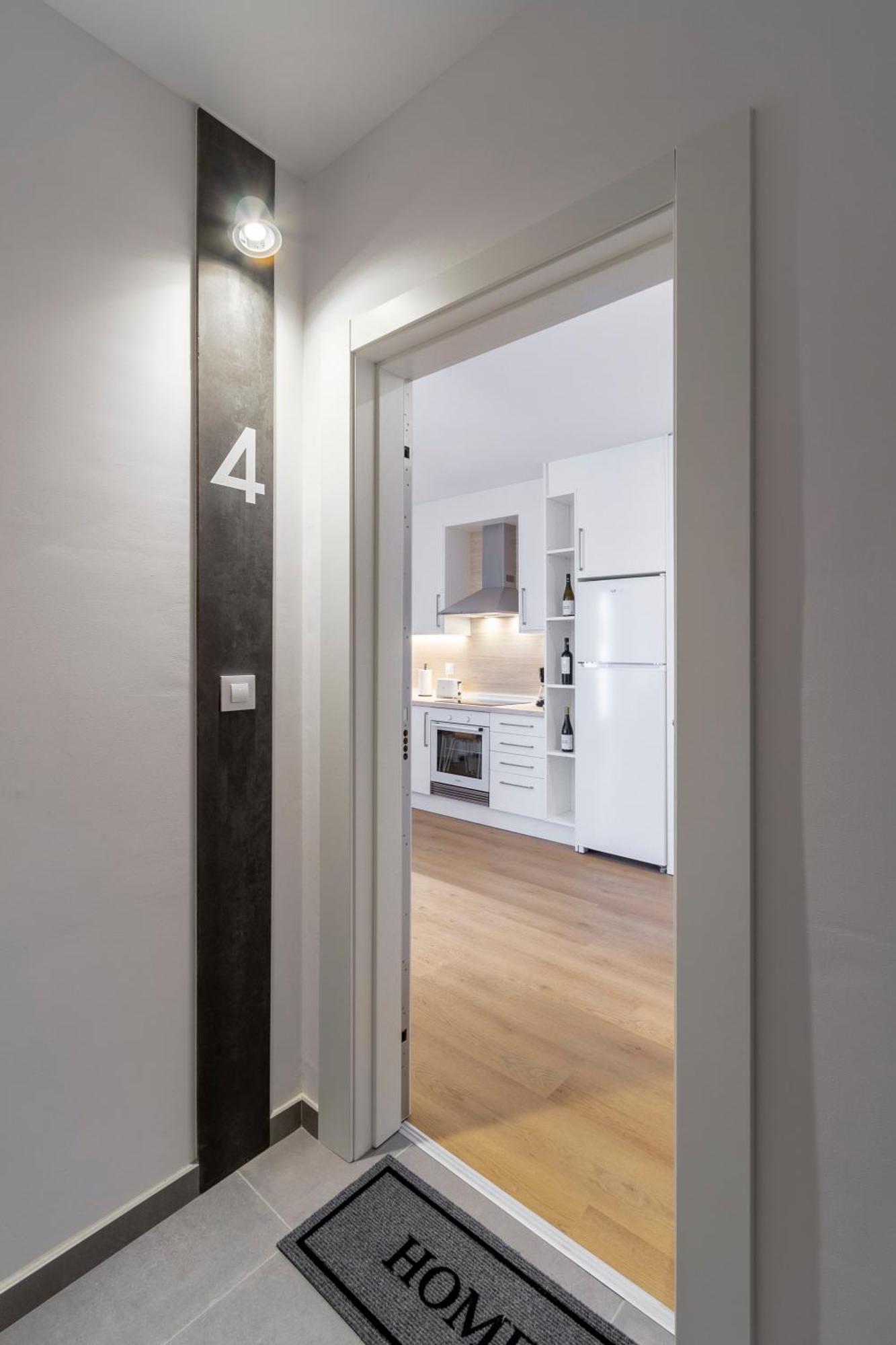 Urbanfive Apartamentos Ourense Centro ภายนอก รูปภาพ